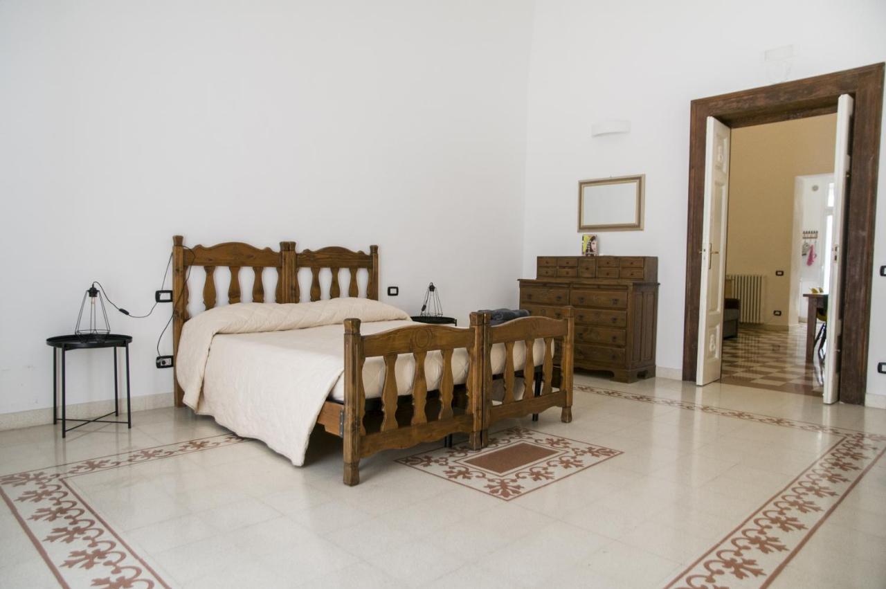 Palazzo Italia Apartments Bari Extérieur photo