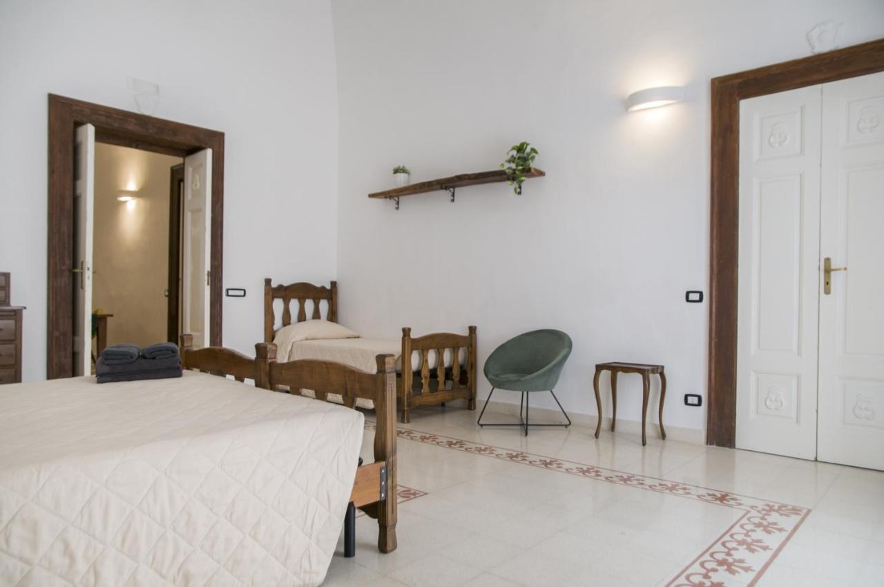 Palazzo Italia Apartments Bari Extérieur photo