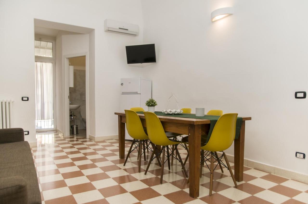 Palazzo Italia Apartments Bari Extérieur photo
