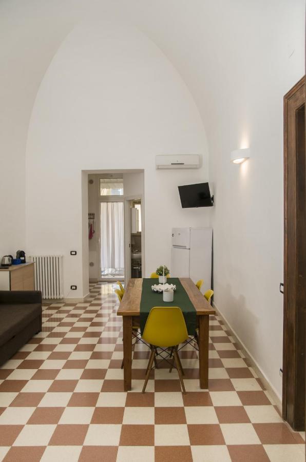 Palazzo Italia Apartments Bari Extérieur photo