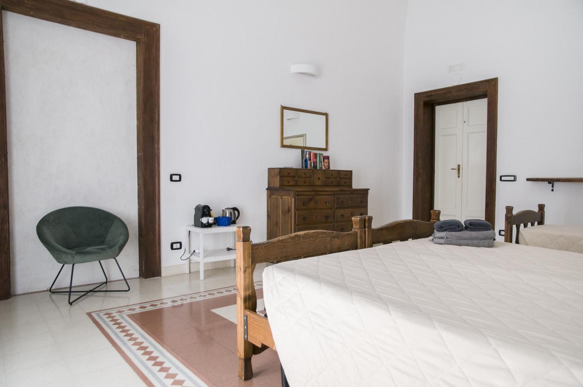 Palazzo Italia Apartments Bari Extérieur photo
